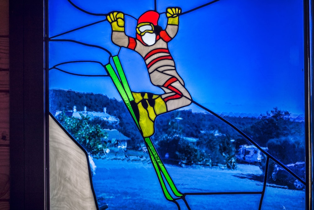 Skotel Alpine Resort 64/72