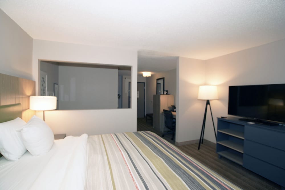 Country Inn & Suites by Radisson Greenfield IN 18/37