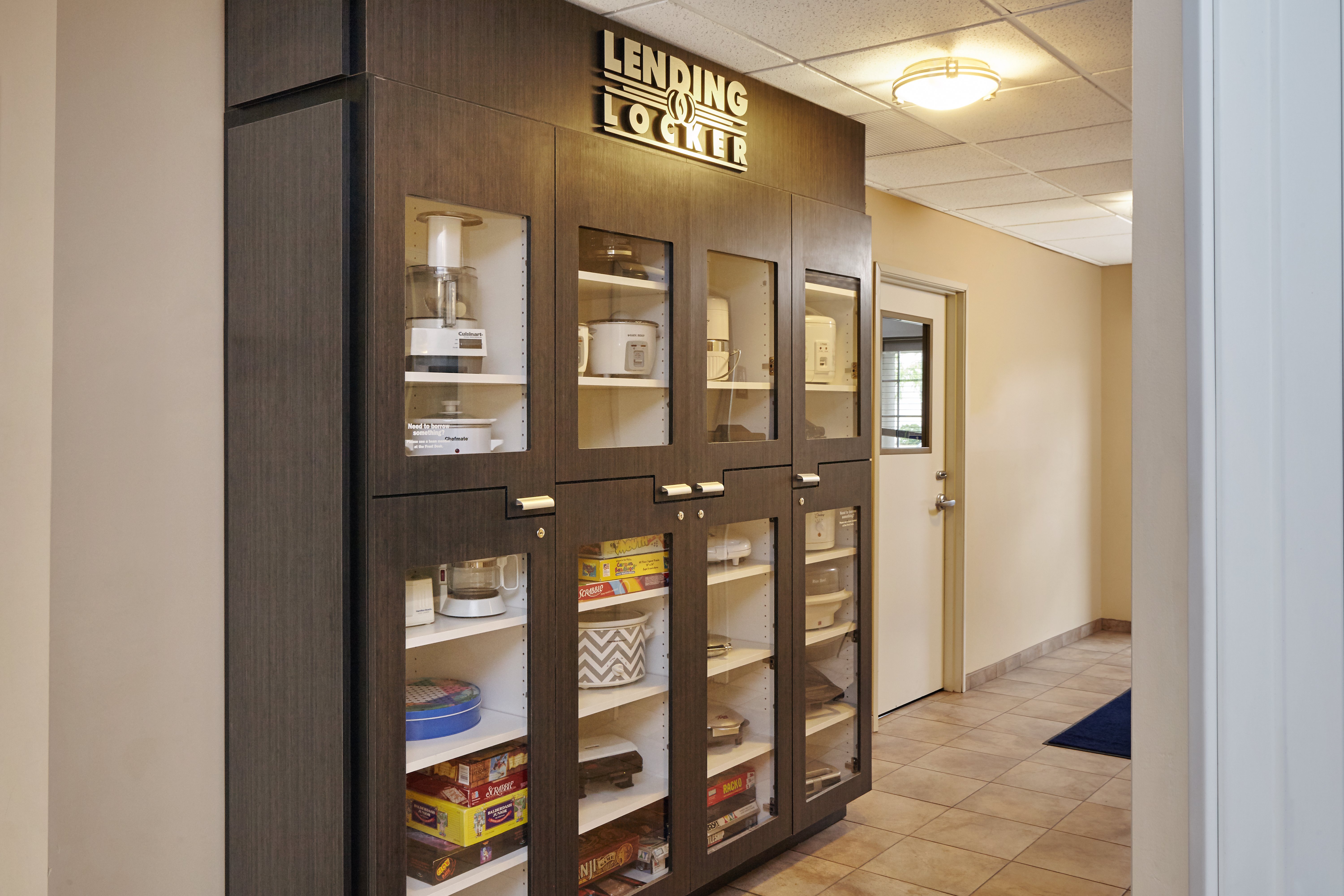 CANDLEWOOD SUITES AURORA- NAPERVILLE 24/51