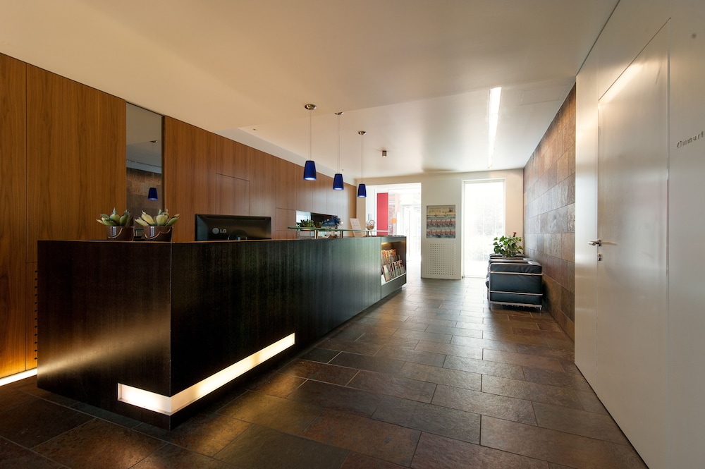 Heinhotel Vienna Airport 5/50