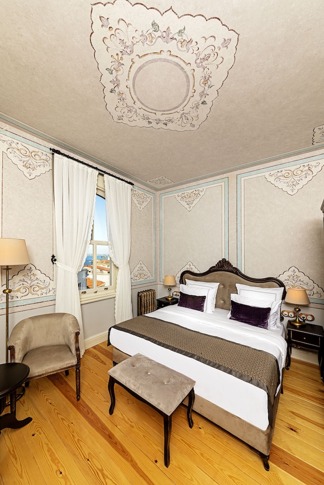 Panoramic, Suite, Murphy Bed, Queen Bed, Sea View، Meroddi Barnathan Hotel 2/8