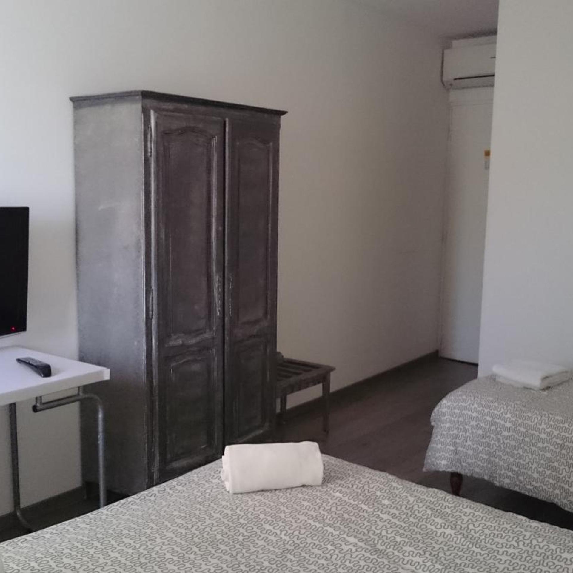P'TIT DEJ-HOTEL MARTIGUES LE 5 41/57