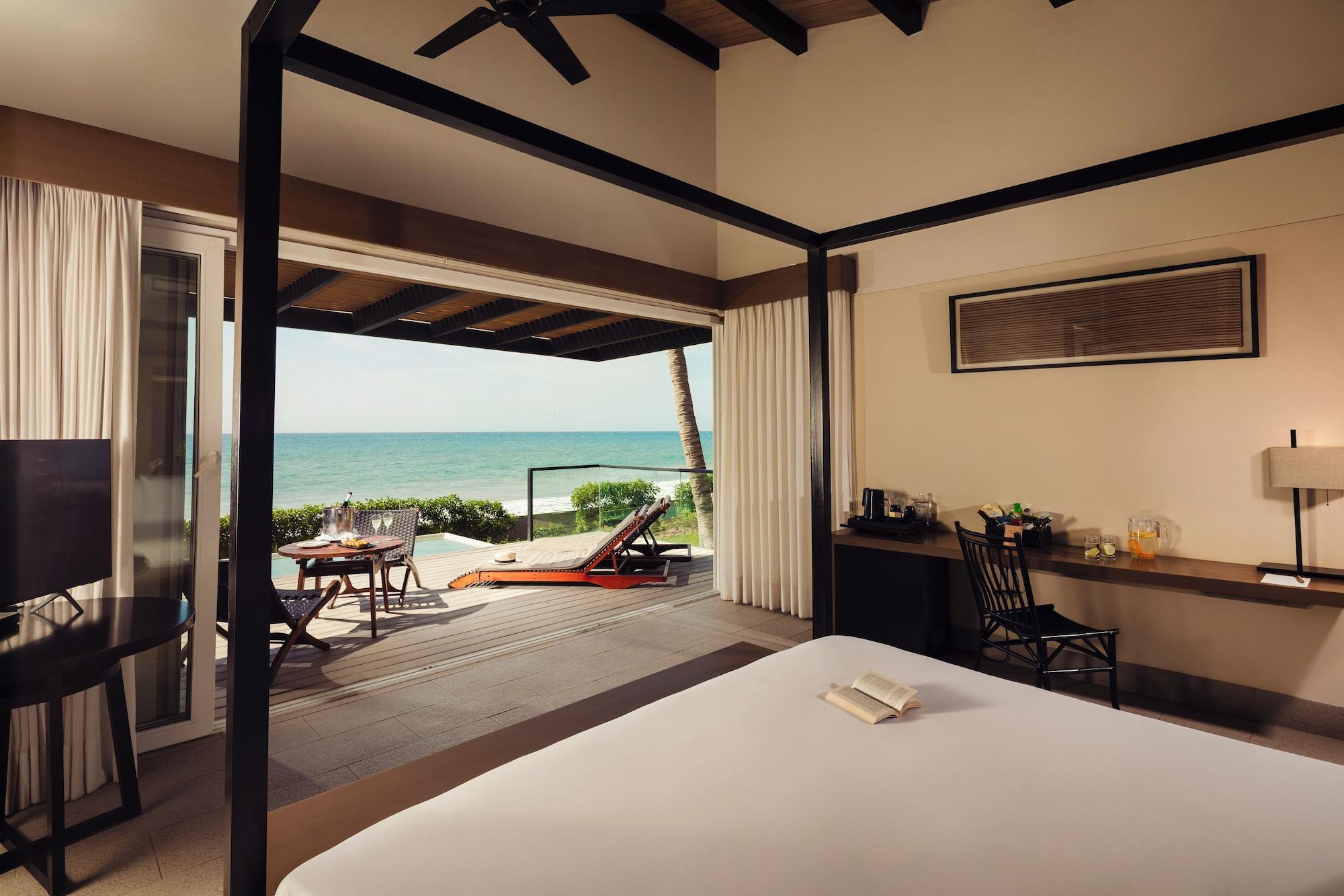 Pool, Villa, Beach Front