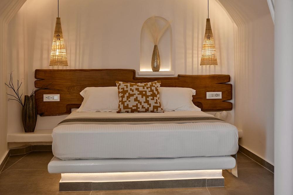 junior suite, jetted tub