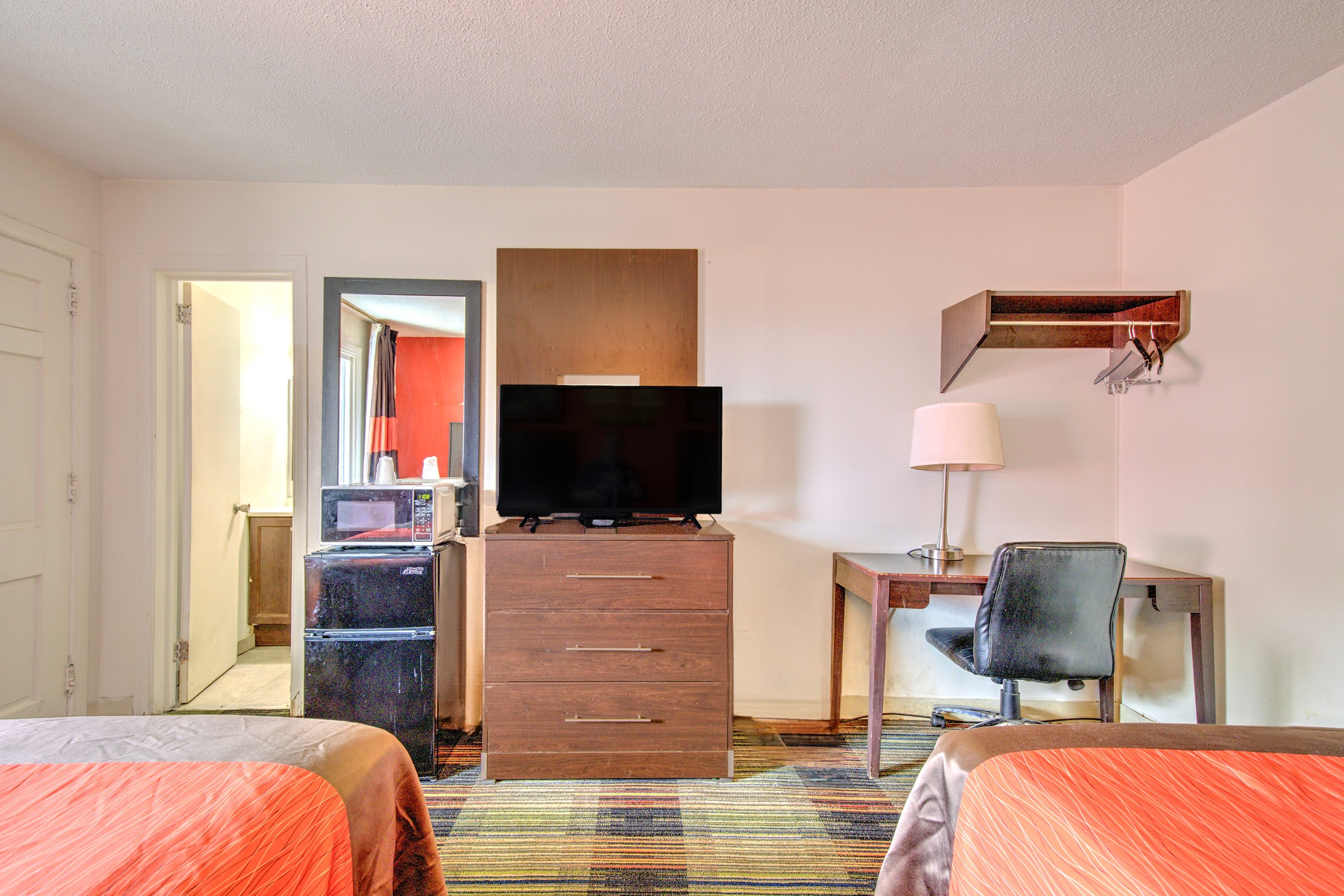 OYO Palm Leaf Motel 6/32