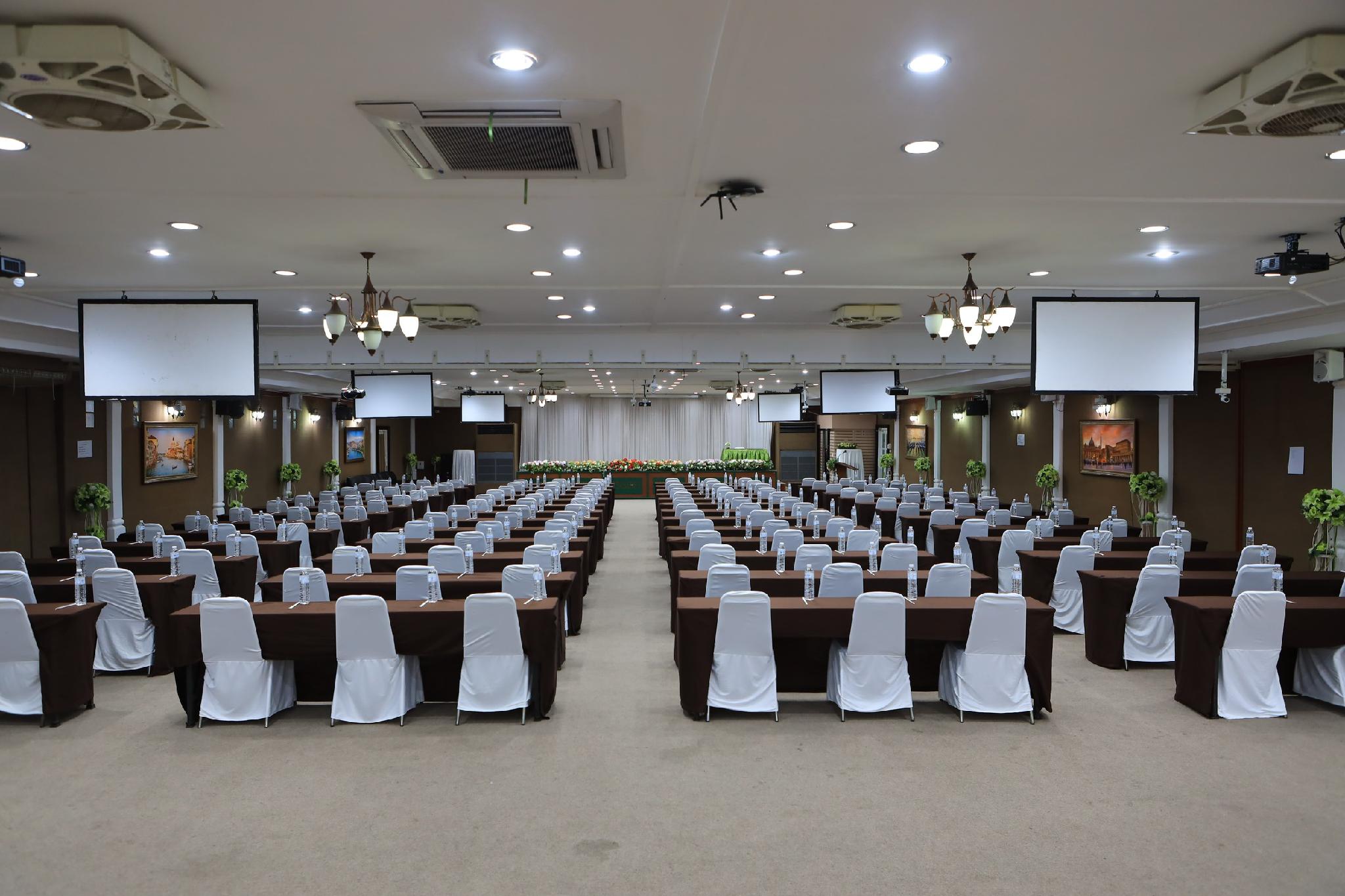Fantasy Resort Chainat 15/50