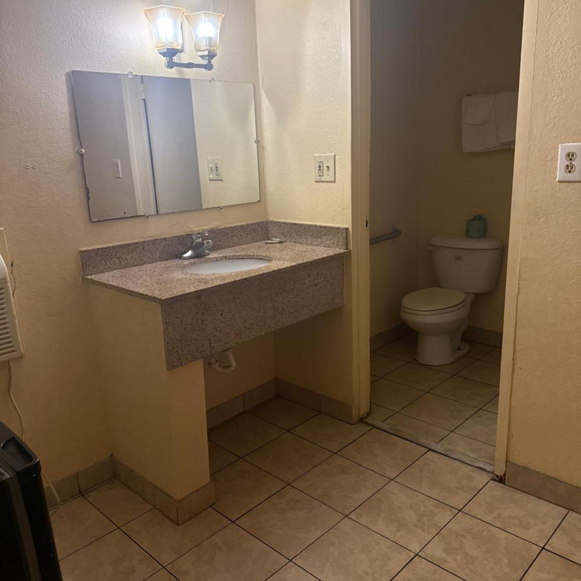 Diamond Inn And Suites 28/29