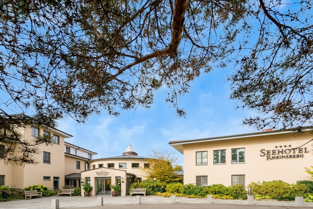 Seehotel Rheinsberg 43/45