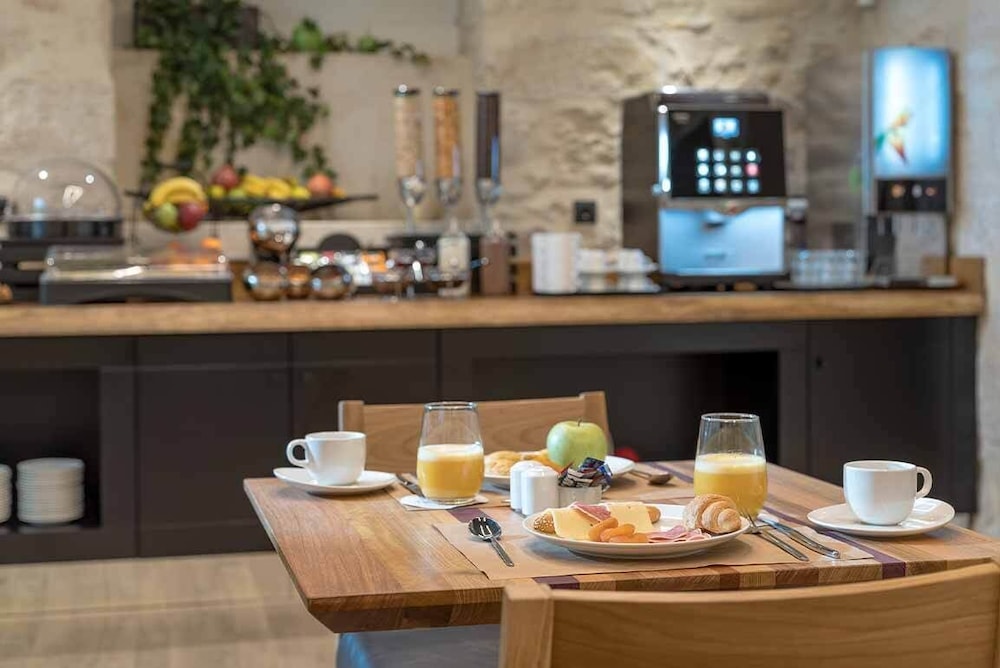 Artion City Boutique Hotel 26/31
