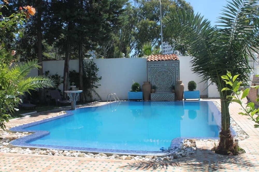 Malabata Guest House 44/47
