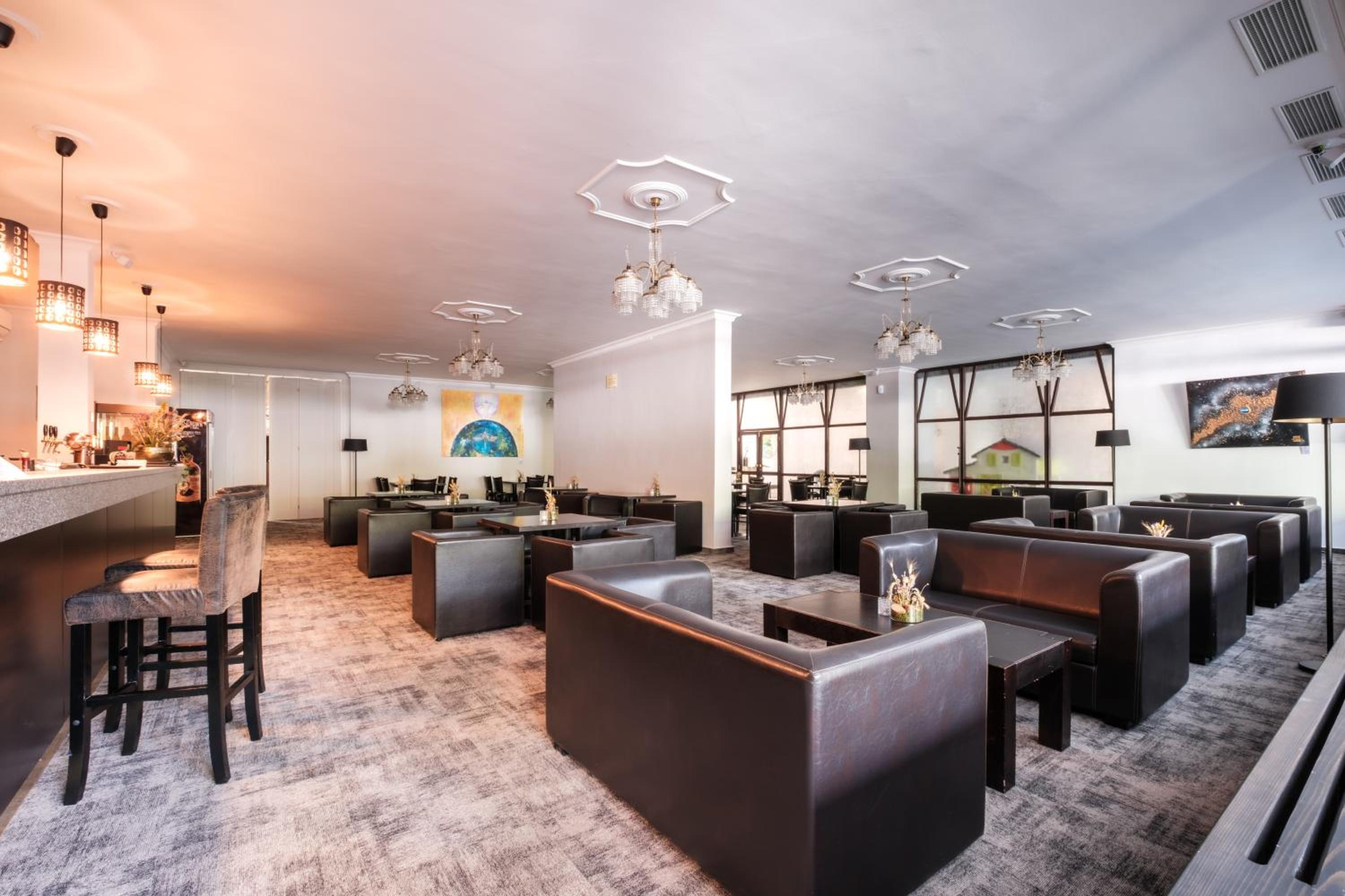 Hotel Slovan 77/100