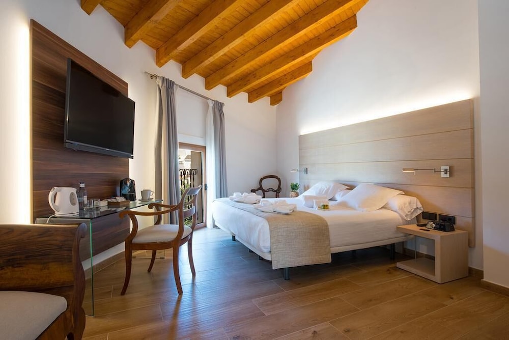 Hotel Central Maria 37/63