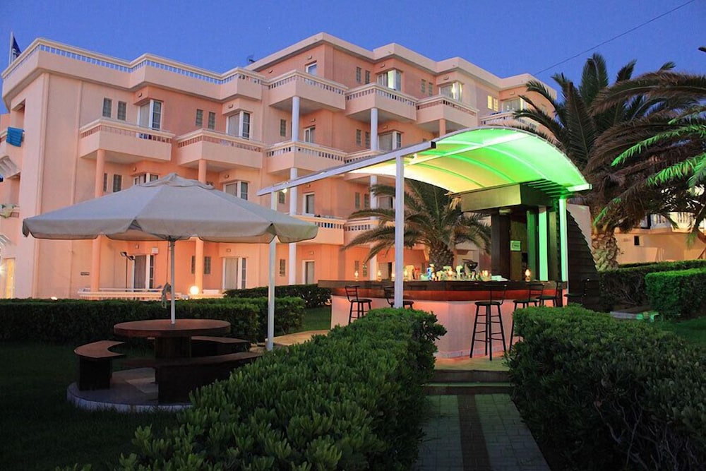 Hotel Christina 6/50