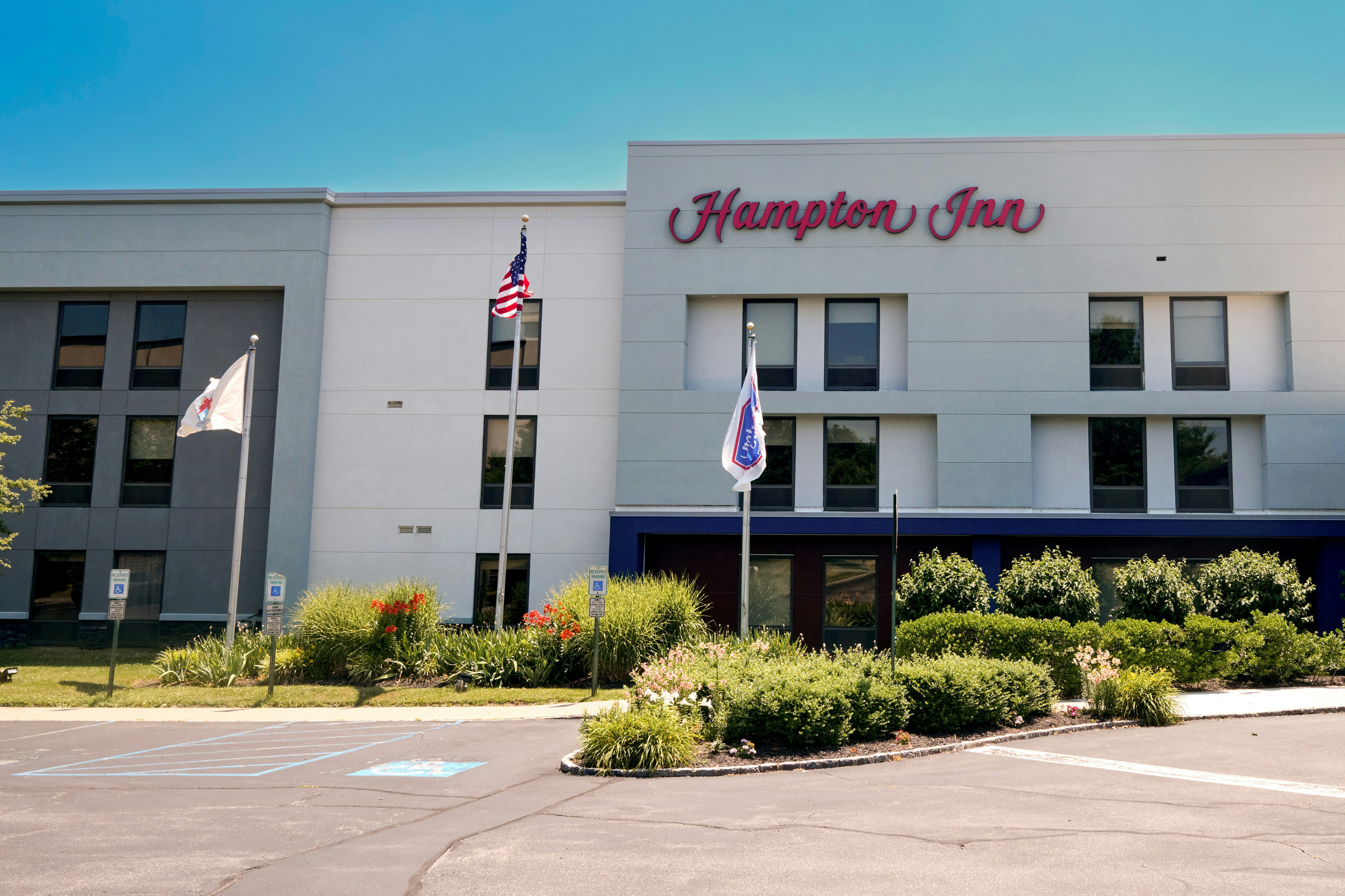 Hampton Inn Flemington 2/45