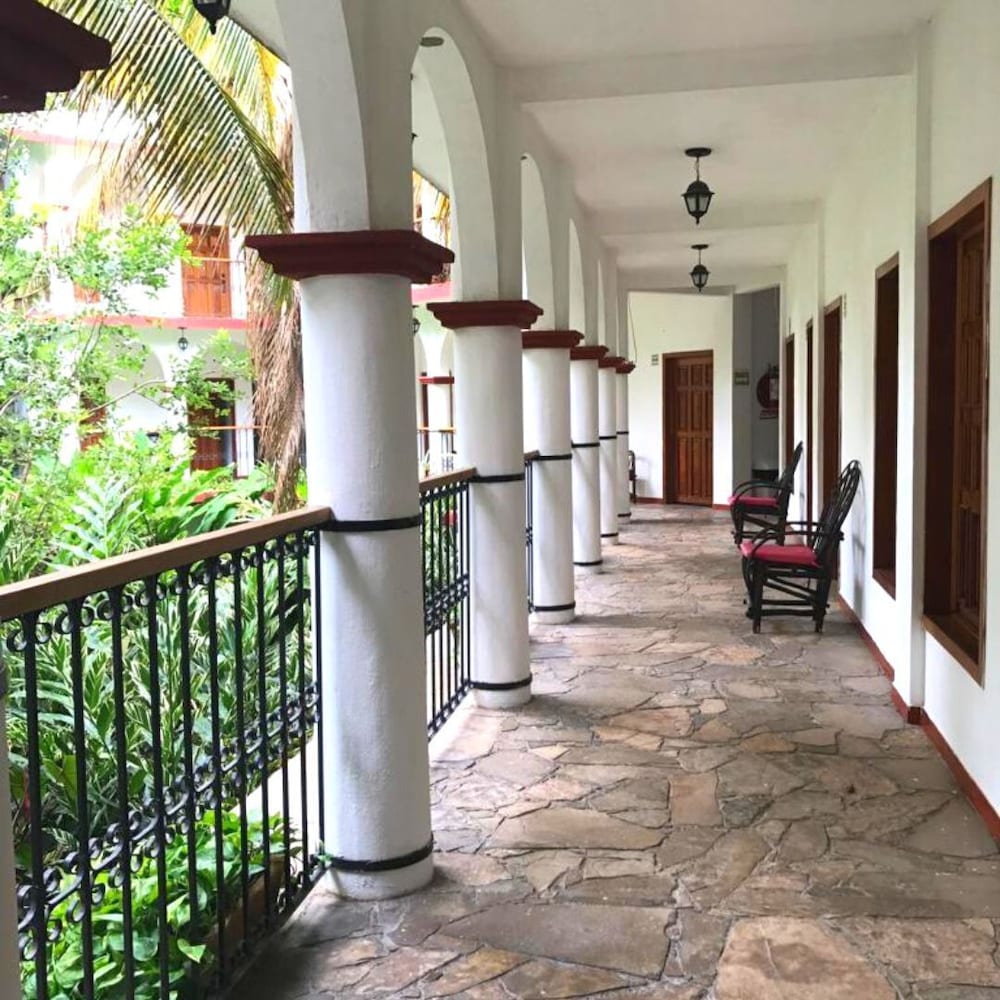 La Ceiba Hotel Spa And Restaurant 55/61