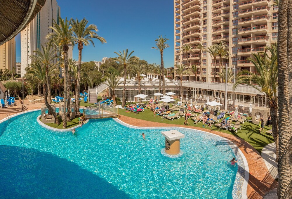 Magic Tropical Splash Water Park Spa and Caribbean Resort 25/34