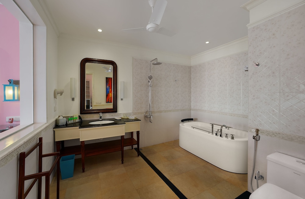 MAYFAIR Palm Beach Resort 25/74