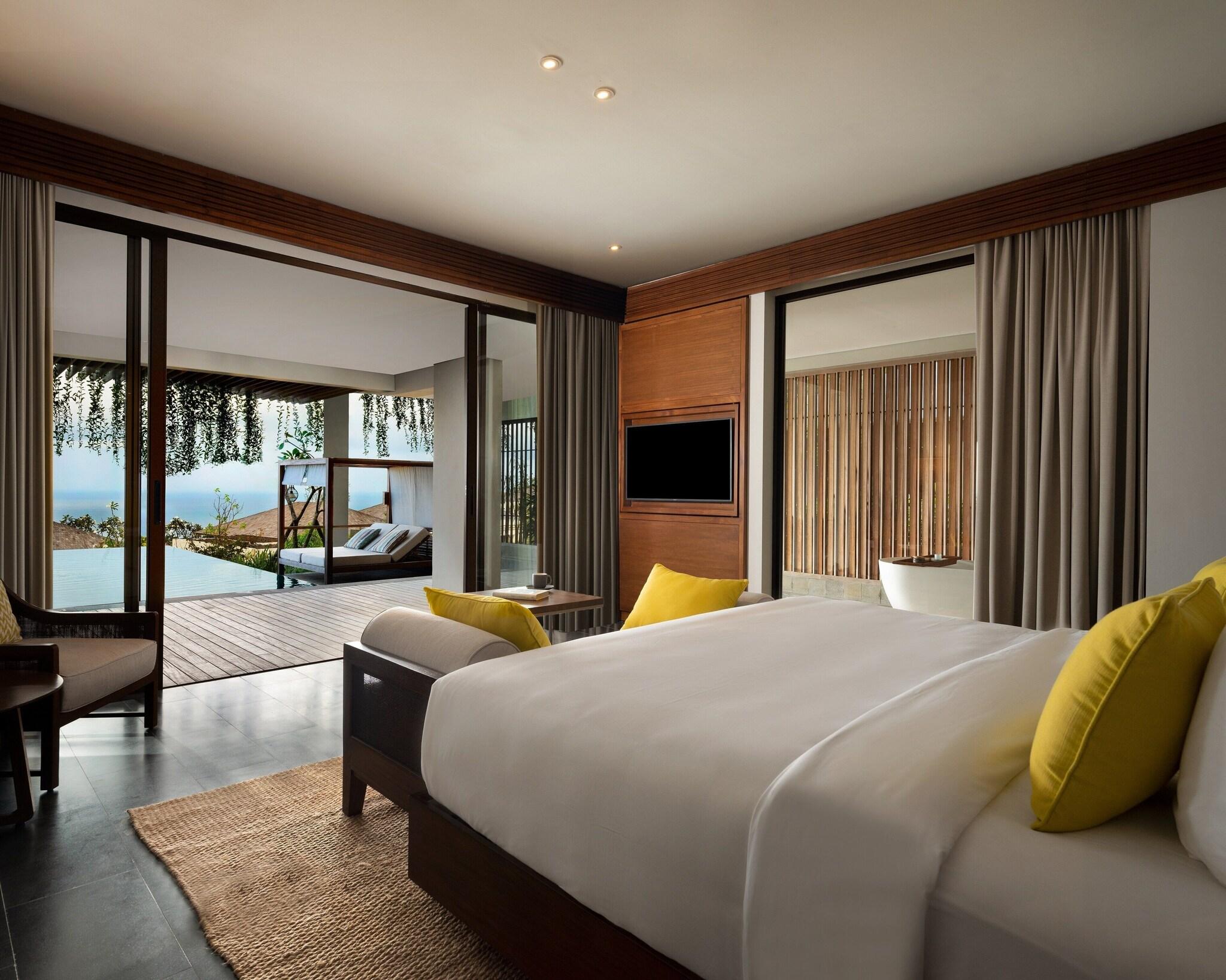 Sky Pool Suite