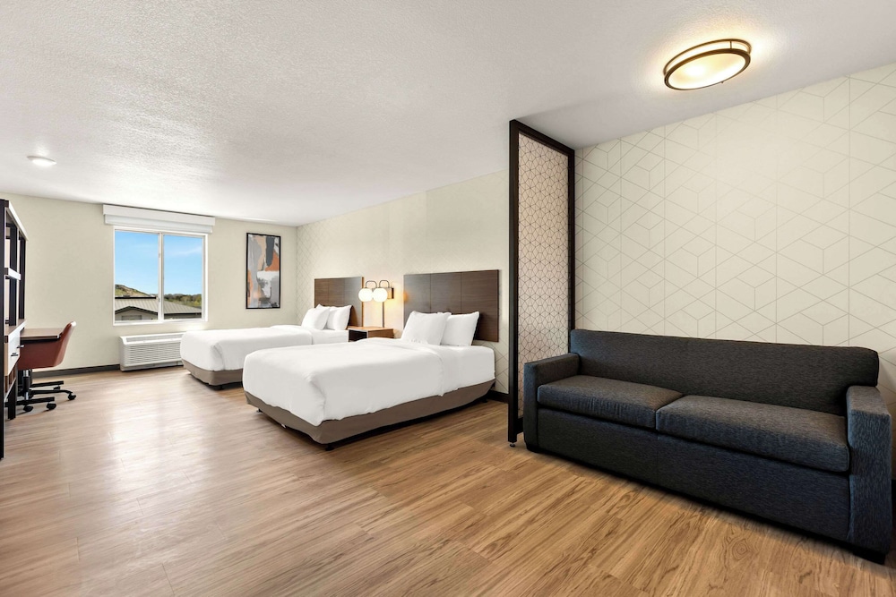 Room, Single, 2 Queen Beds, Accessible