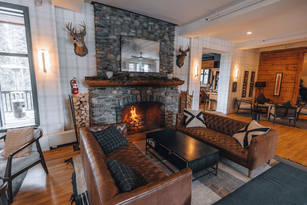 Emerald Lake Lodge 46/71