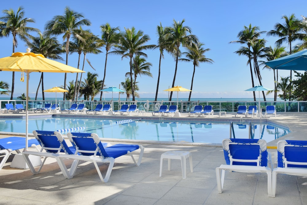 Seacoast Suites Hotel 39/75