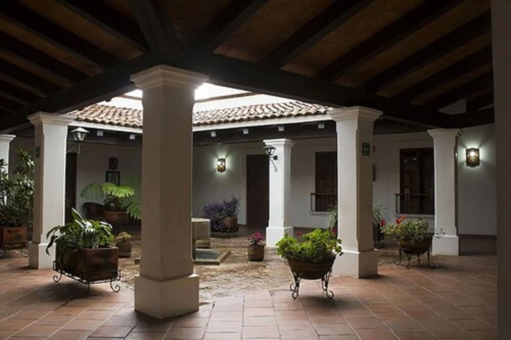 POSADA SANTA RITA 3/35