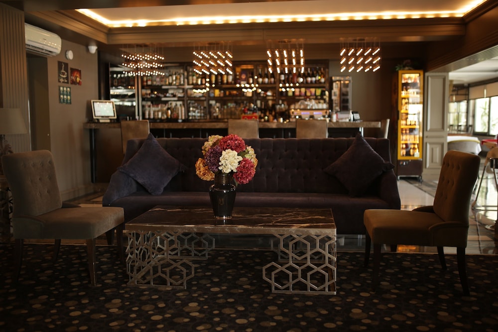 Northdoor Hotel 20/50