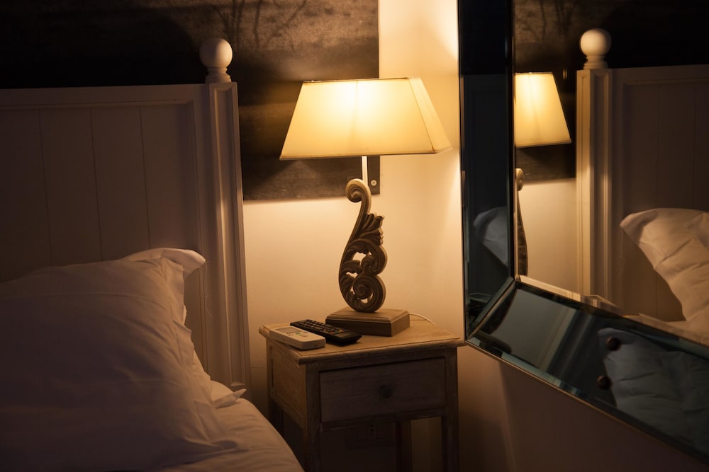 Deluxe Rooms 31/59