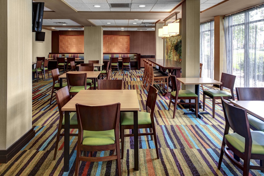 Fairfield Inn And Suites Anniston Oxford 26/39