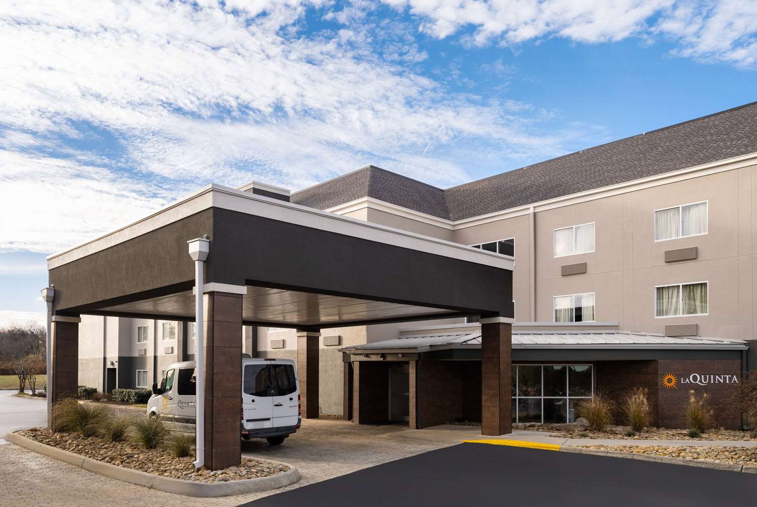 La Quinta Inn & Suites by Wyndham Knoxville Airport 43/47
