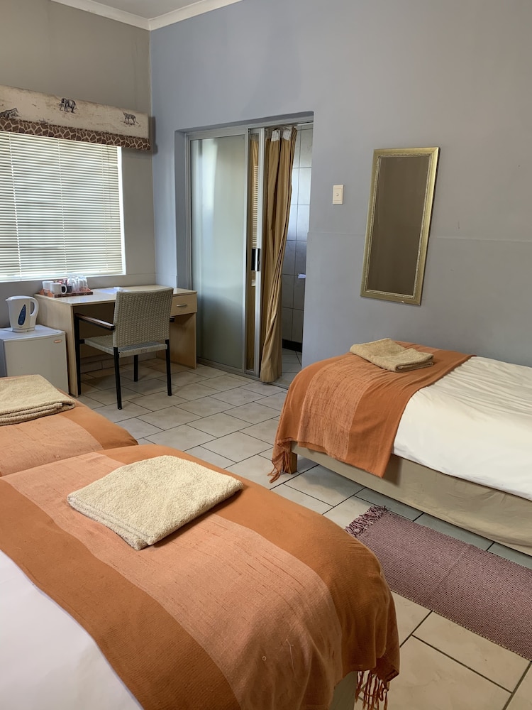 Hotel Pension Casa Africana 16/50