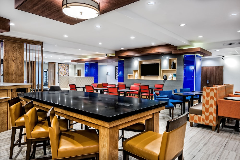 Holiday Inn Express & Suites Round Rock - Austin N 40/52