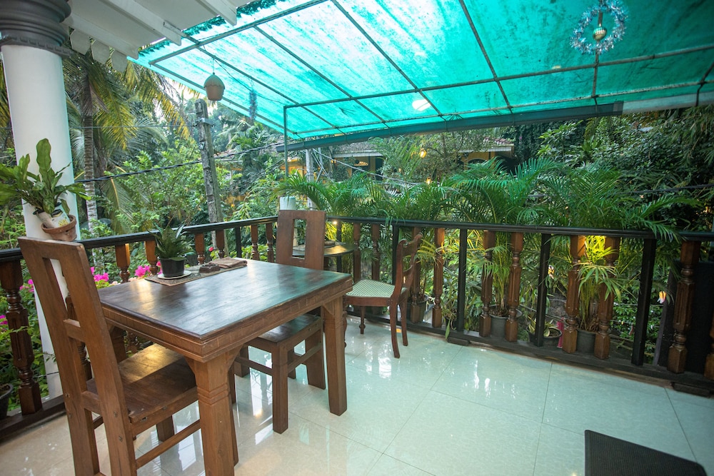 La Villa Guest House 32/50