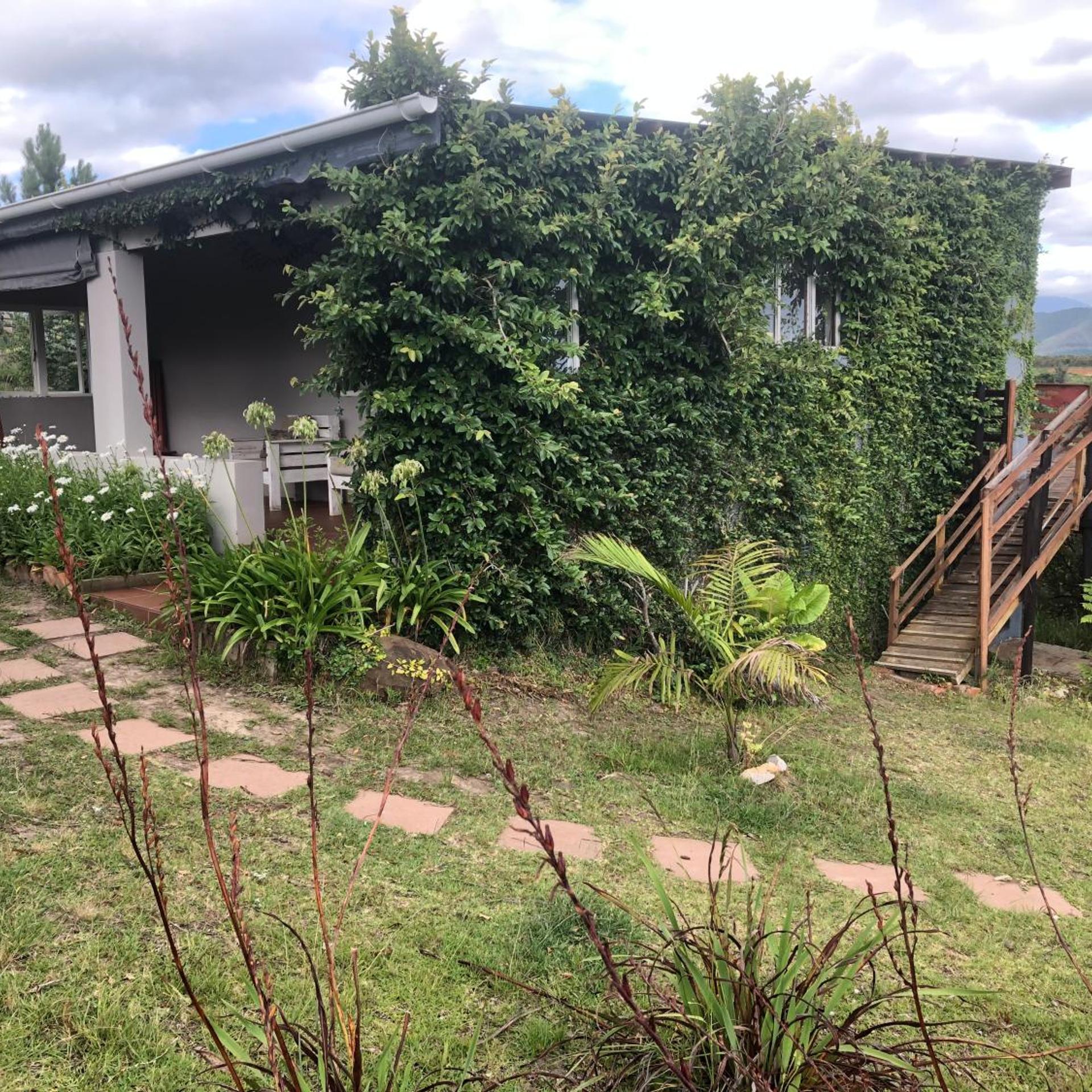 Rainforest Ridge Eco-Lodge 34/38