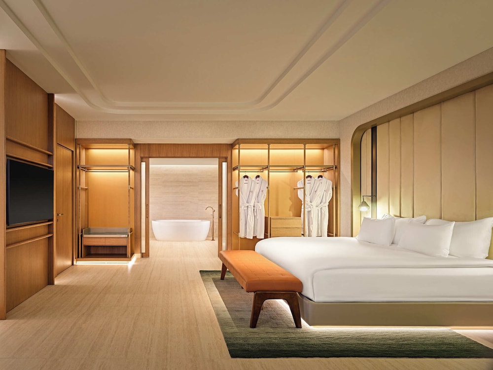Xo, Suite, Twin Beds, 2 Double Beds