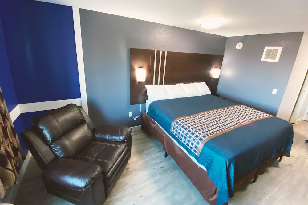 Coratel Inn & Suites Inver Grove Heights 9/32