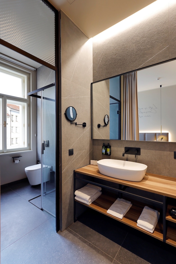 Prokop Square Hotel 47/50