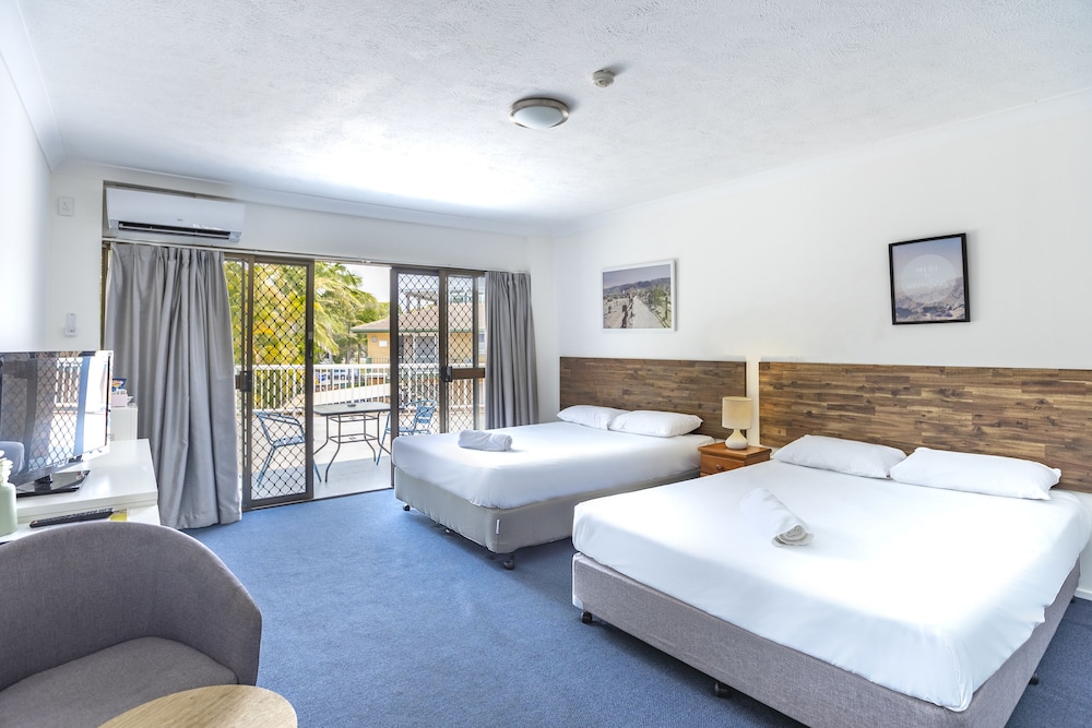 Red Star Hotel Palm Beach 26/56