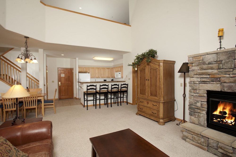 Gateway Mountain Lodge 53/75