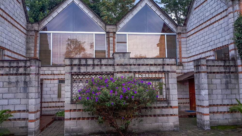 Hotel San Buenaventura De Atitlan 2/50