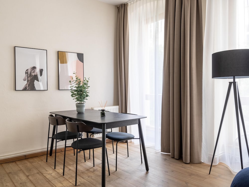 Schoenhouse Apartments 35/50