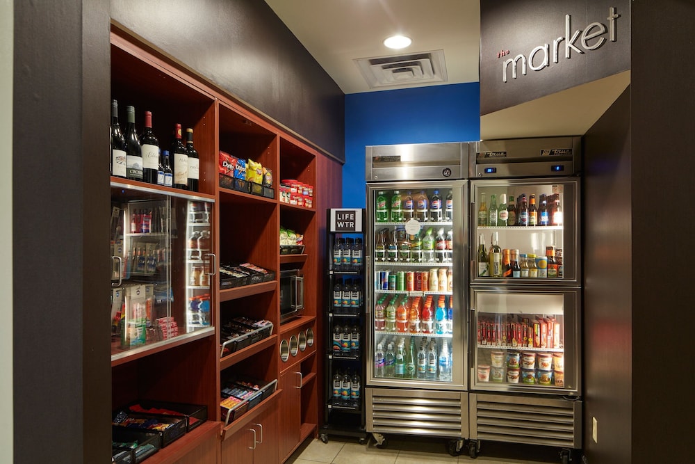 Courtyard by Marriott Winchester Medical Center 26/50