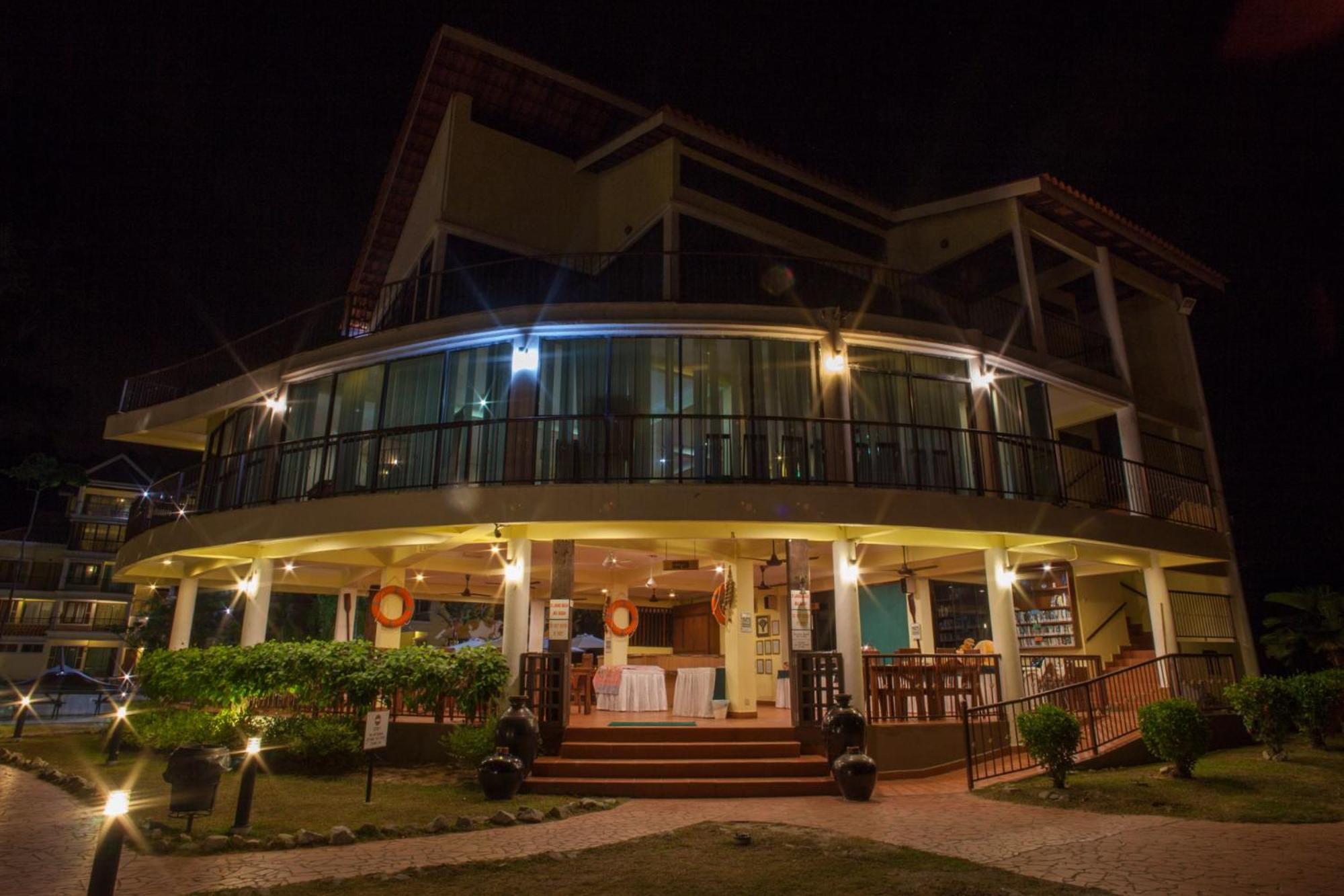 Anjungan Beach Resort — foto 2