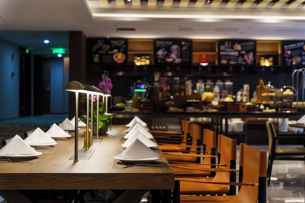 UrCove By Hyatt Shenzhen Futian CBD 37/46