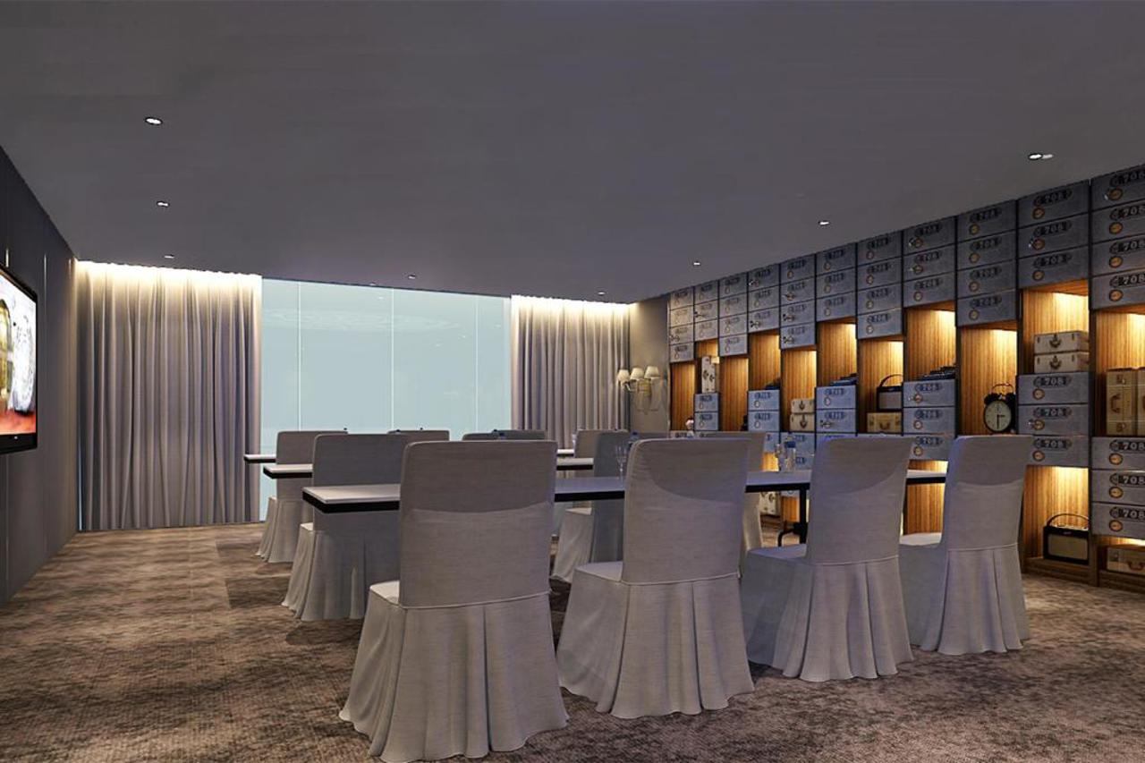 Brittany Hotel BGC 26/26