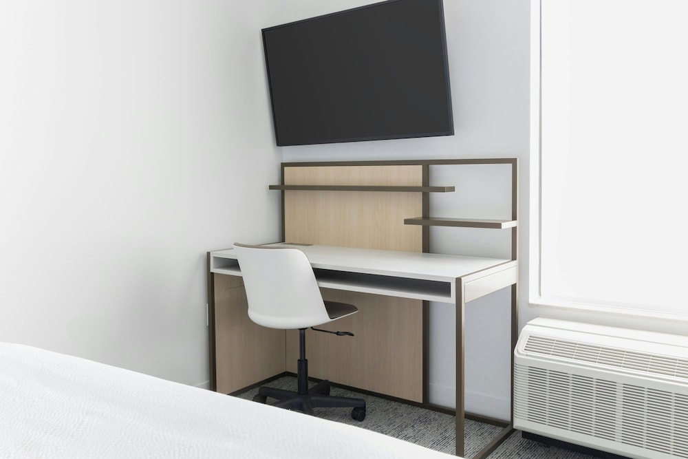 Towneplace Suites By Marriott Monrovia 36/46