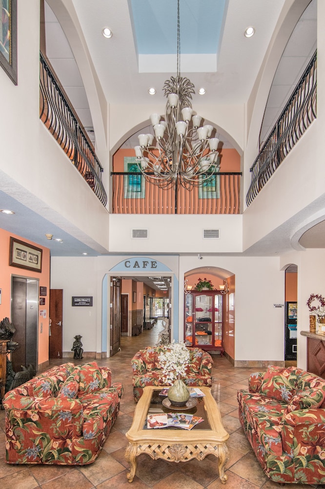 Tahitian Inn Spa 54/64