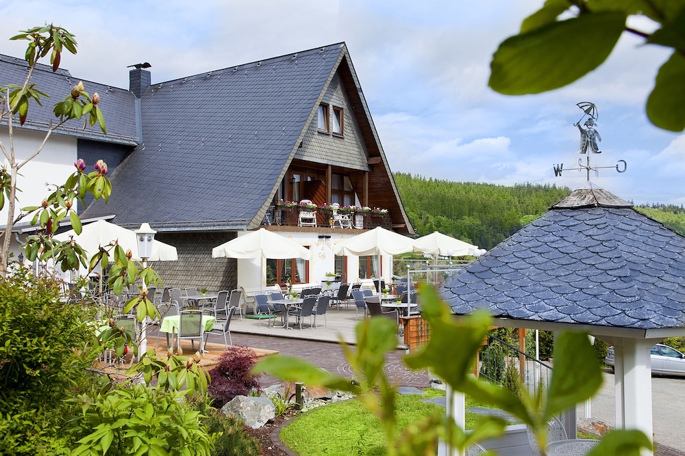 Wald Hotel Willingen 28/30