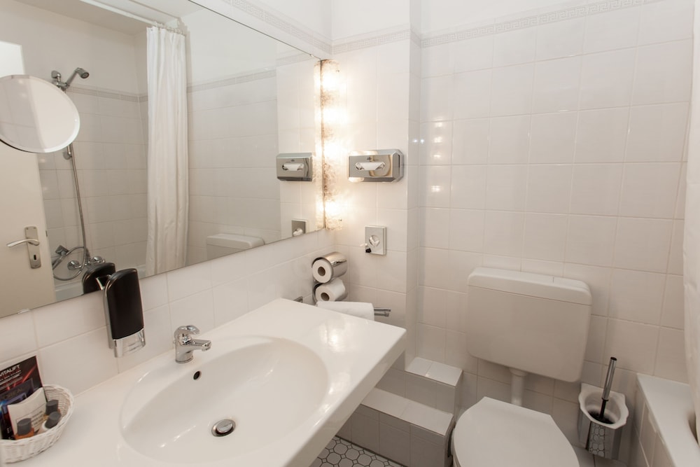 Centro National Frankfurt, Trademark Collection by Wyndham 29/34
