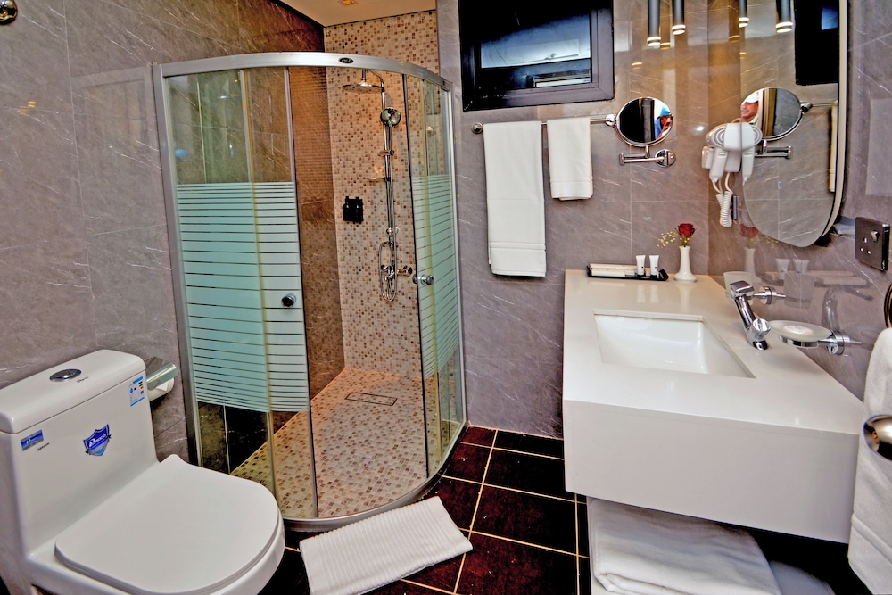 فندق ايه دبليو الرياض(AW Hotel Riyadh) 41/42